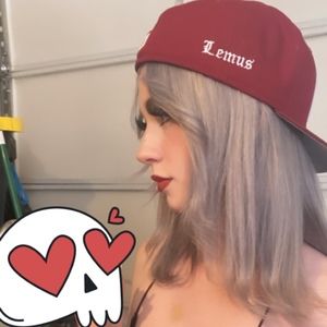 Meet your Posher, Sky